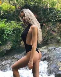 Konya Grup Escort Bayan Arzu'nun çekici Dünyasına Hoşgeldiniz