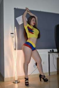 Konya'nın Güzel ve Cazibeli Grup Escort Kızı